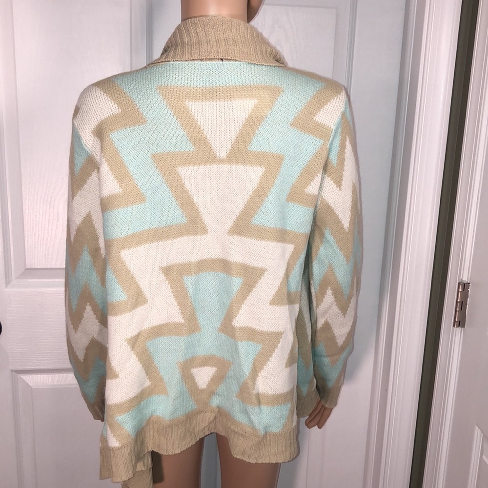 2b bebe Multi-Color Cardigan. M/L - Picture 4 of 6